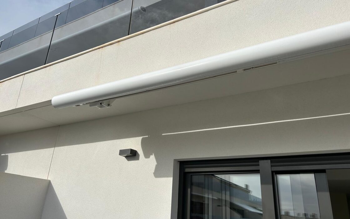 Полунова квартира в Сьерра Кортина з видом на море 77 кв.м