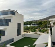 Полунова квартира в Сьерра Кортина з видом на море 77 кв.м