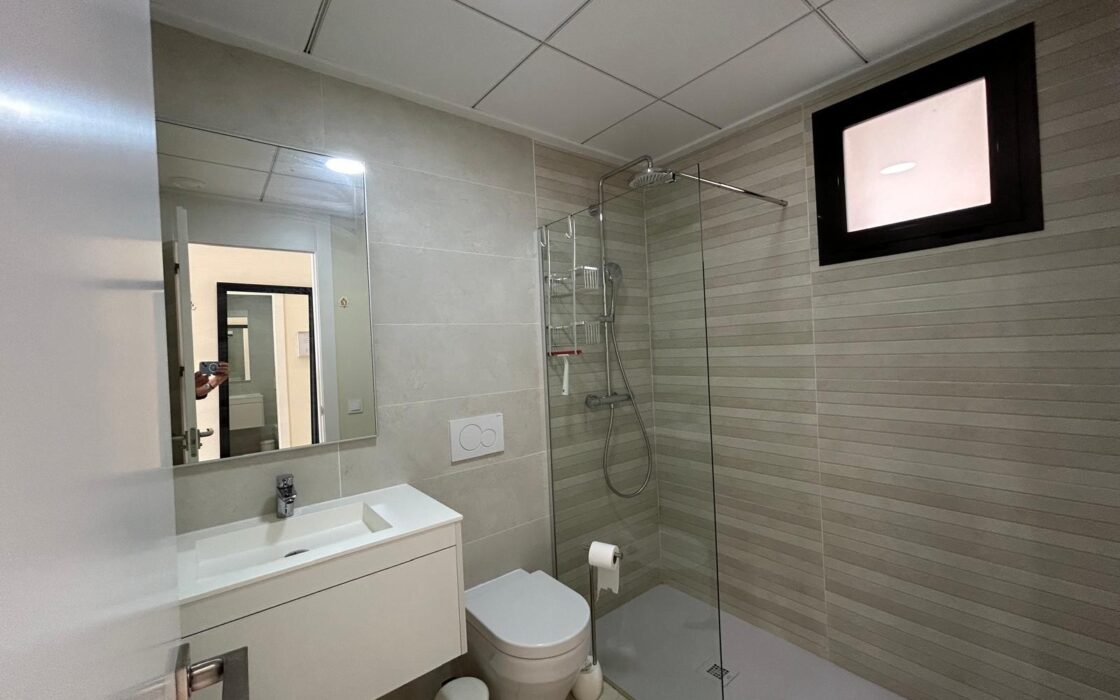 Полунова квартира в Сьерра Кортина з видом на море 77 кв.м