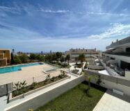 Полунова квартира в Сьерра Кортина з видом на море 77 кв.м