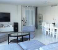 Вилла в Сьерра-Кортина з видом на море, 200 кв.м, 4 спальні