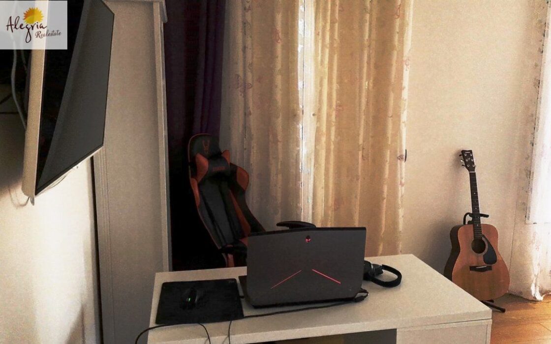 Вилла в Сьерра-Кортина з видом на море, 200 кв.м, 4 спальні