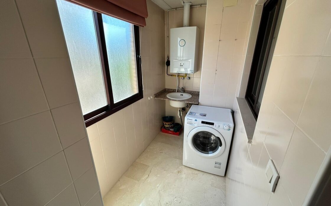 Просторная квартира в Альбире с панорамными видами 109 кв.м