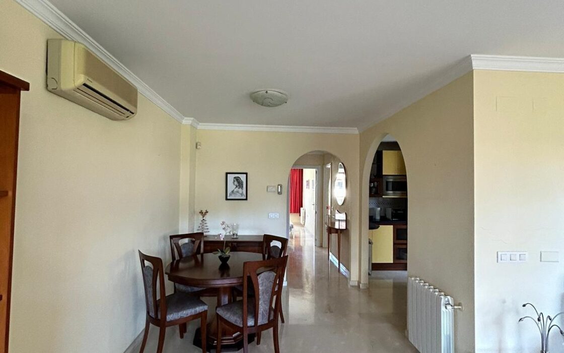 Просторная квартира в Альбире с панорамными видами 109 кв.м