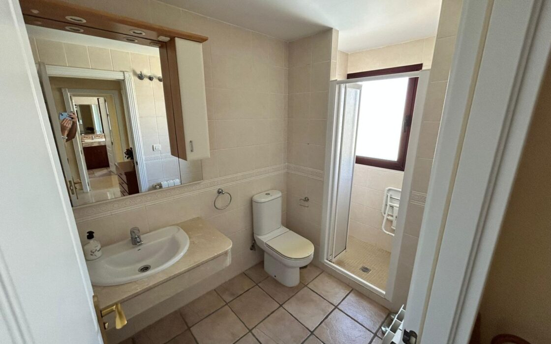 Просторная квартира в Альбире с панорамными видами 109 кв.м