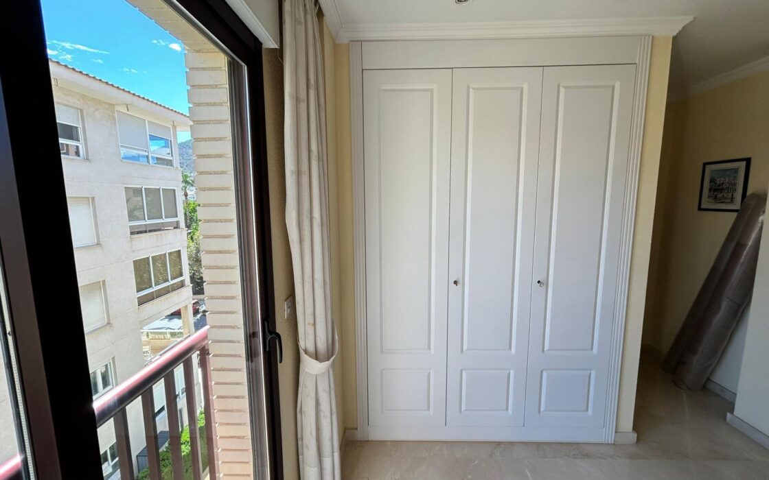 Просторная квартира в Альбире с панорамными видами 109 кв.м