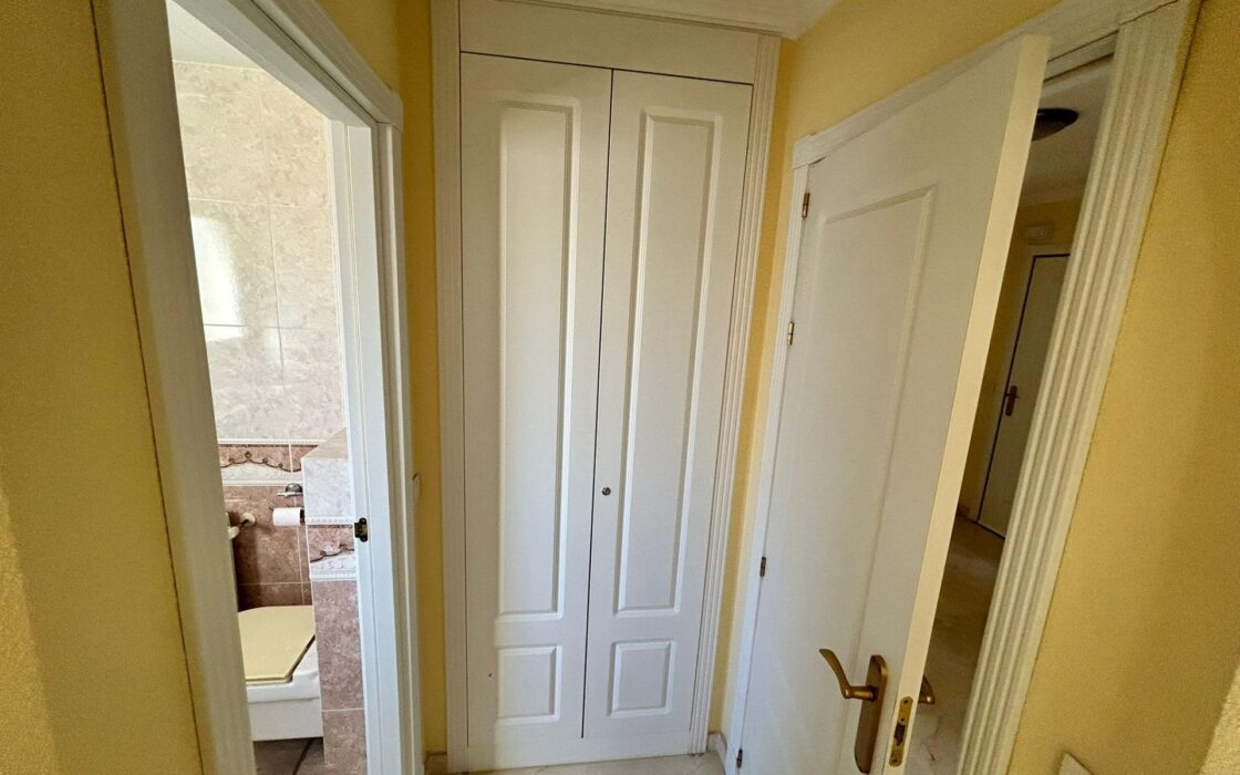 Просторная квартира в Альбире с панорамными видами 109 кв.м