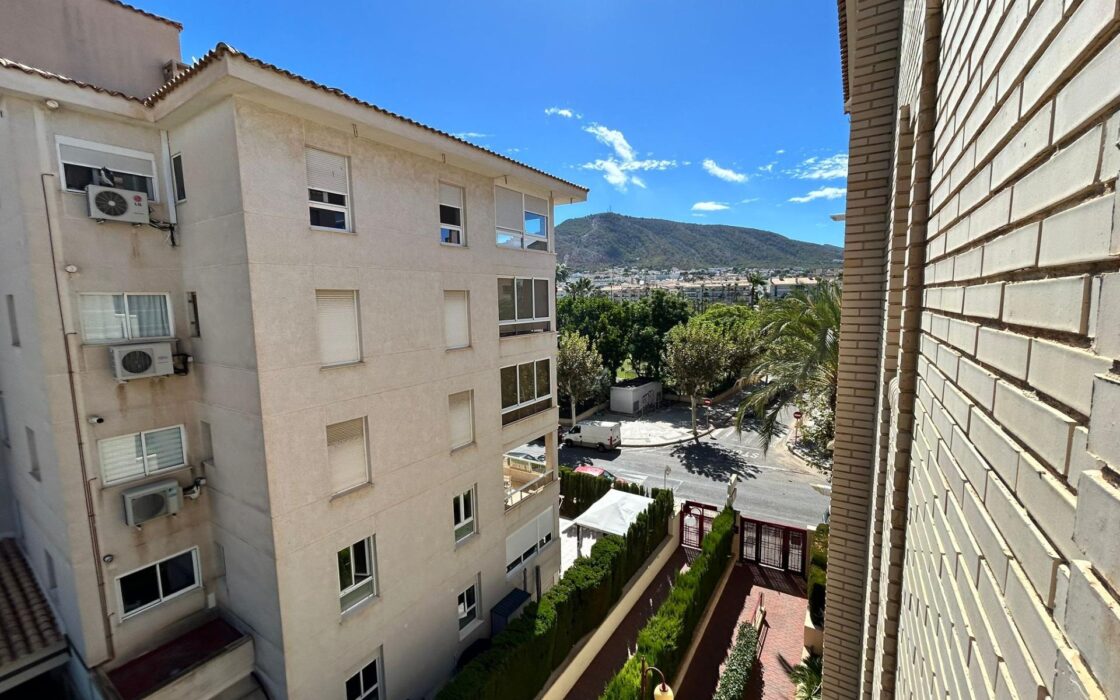 Просторная квартира в Альбире с панорамными видами 109 кв.м