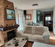 Просторная вилла с террасами в Ла Нусии, 290 кв.м, уединение