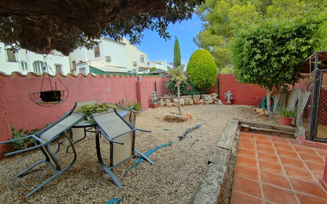 Просторная вилла с террасами в Ла Нусии, 290 кв.м, уединение