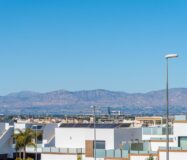 Новый дом с террасой 16 м² в Бенихофар, 2 спальни