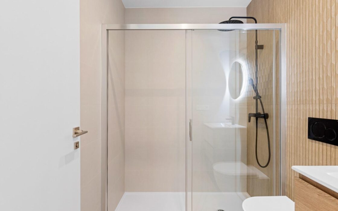 Новый дом с террасой 16 м² в Бенихофар, 2 спальни