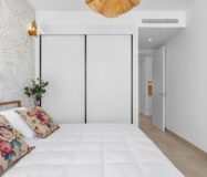 Новый дом с террасой 16 м² в Бенихофар, 2 спальни