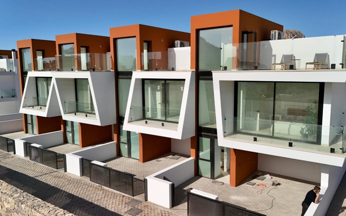 Двоквартирні будинки в Кальпе з терасою та басейном 139 кв.м