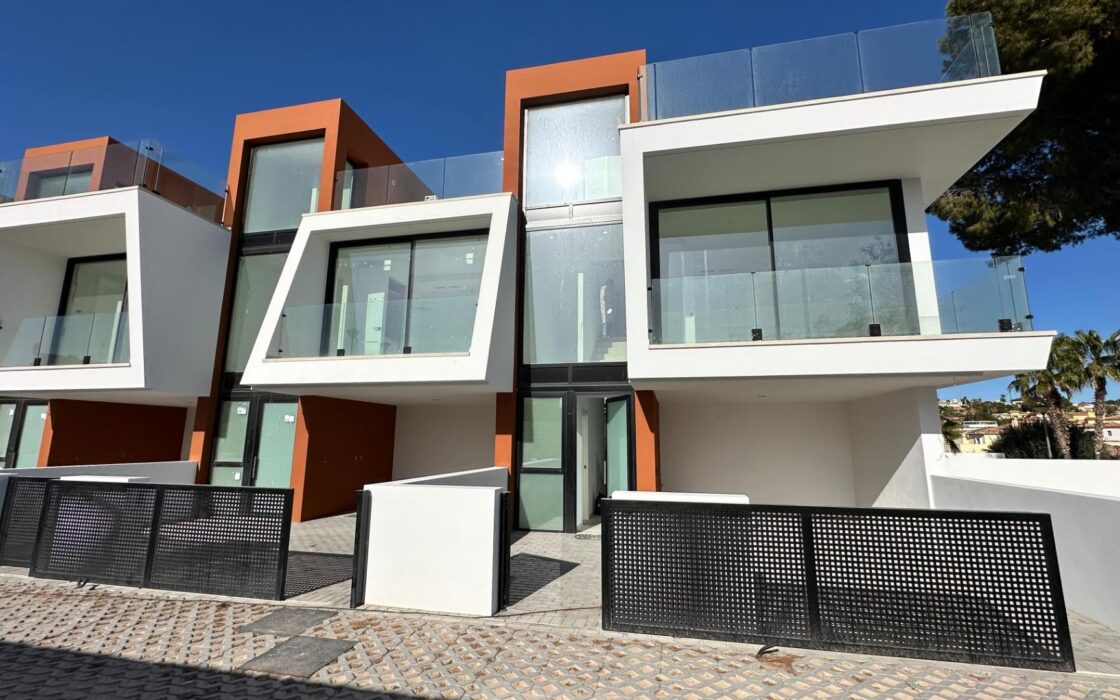 Двоквартирні будинки в Кальпе з терасою та басейном 139 кв.м