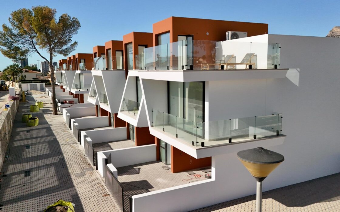 Двоквартирні будинки в Кальпе з терасою та басейном 139 кв.м