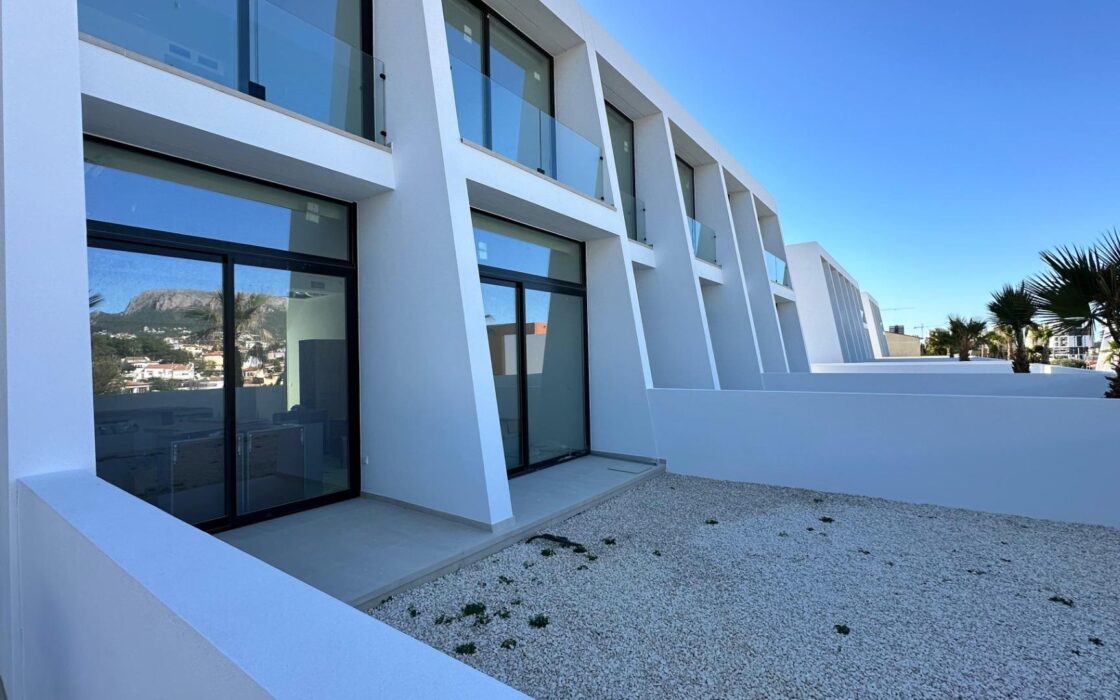 Двоквартирні будинки в Кальпе з терасою та басейном 139 кв.м