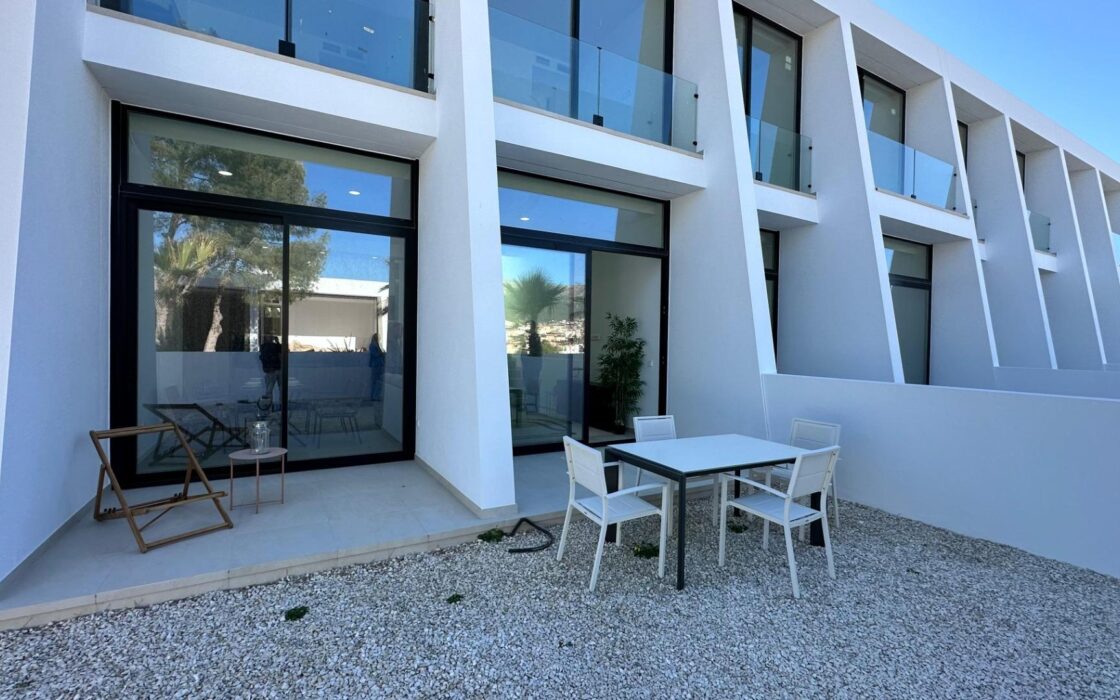 Двоквартирні будинки в Кальпе з терасою та басейном 139 кв.м