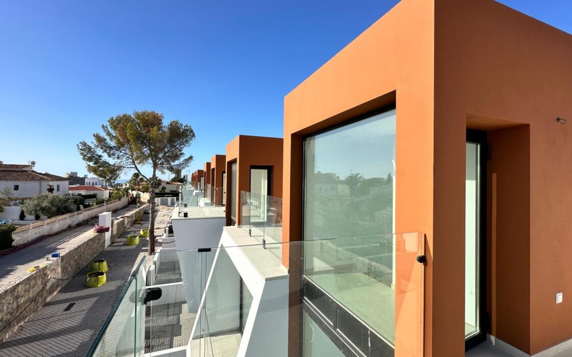 Двоквартирні будинки в Кальпе з терасою та басейном 139 кв.м