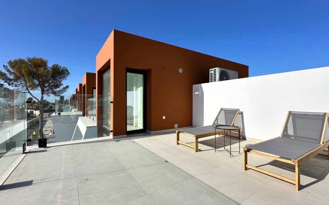 Двоквартирні будинки в Кальпе з терасою та басейном 139 кв.м