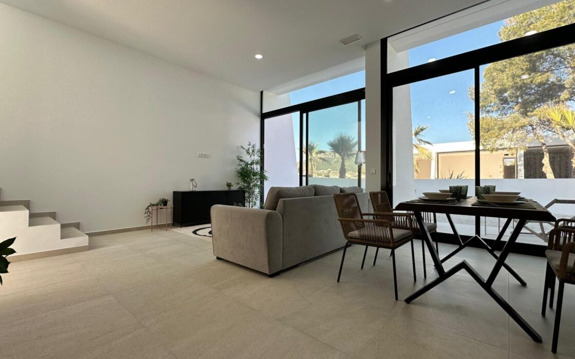 Двоквартирні будинки в Кальпе з терасою та басейном 139 кв.м