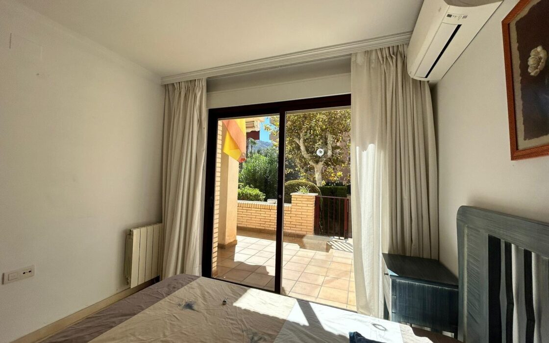 Просторная Квартира в Альбире с Террасой в 5 минутах до Моря