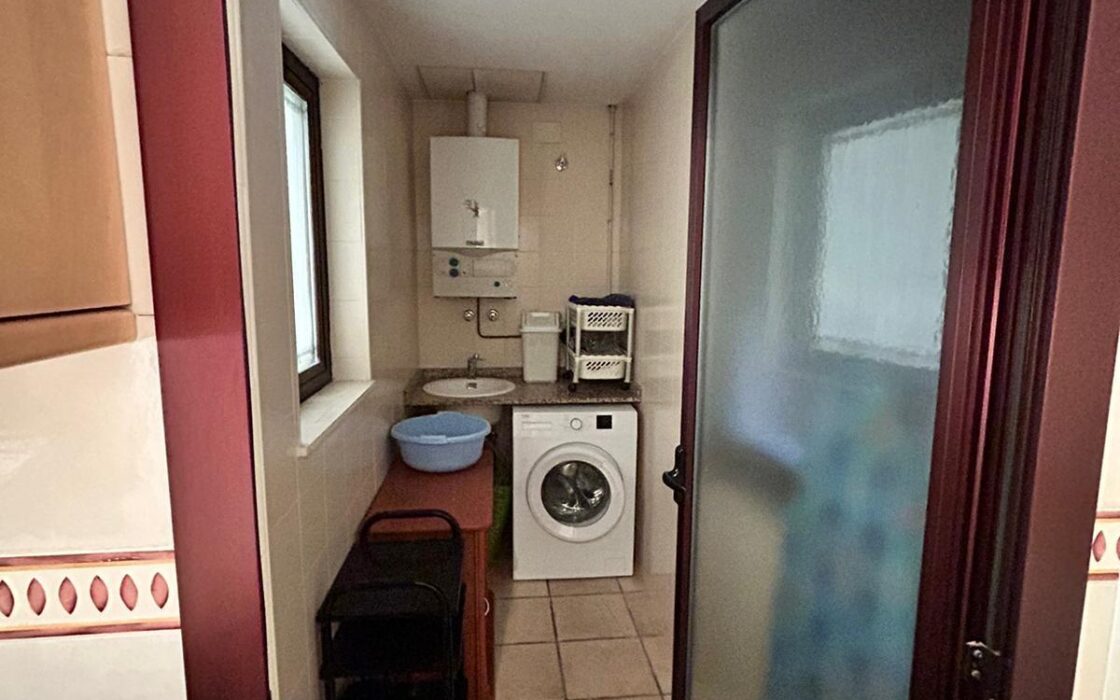 Просторная Квартира в Альбире с Террасой в 5 минутах до Моря