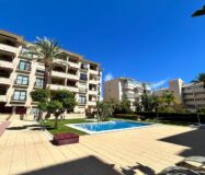 Просторная Квартира в Альбире с Террасой в 5 минутах до Моря