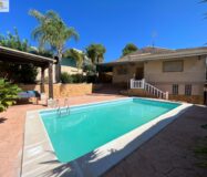 Дом в Годельете 170 кв.м с террасой и бассейном