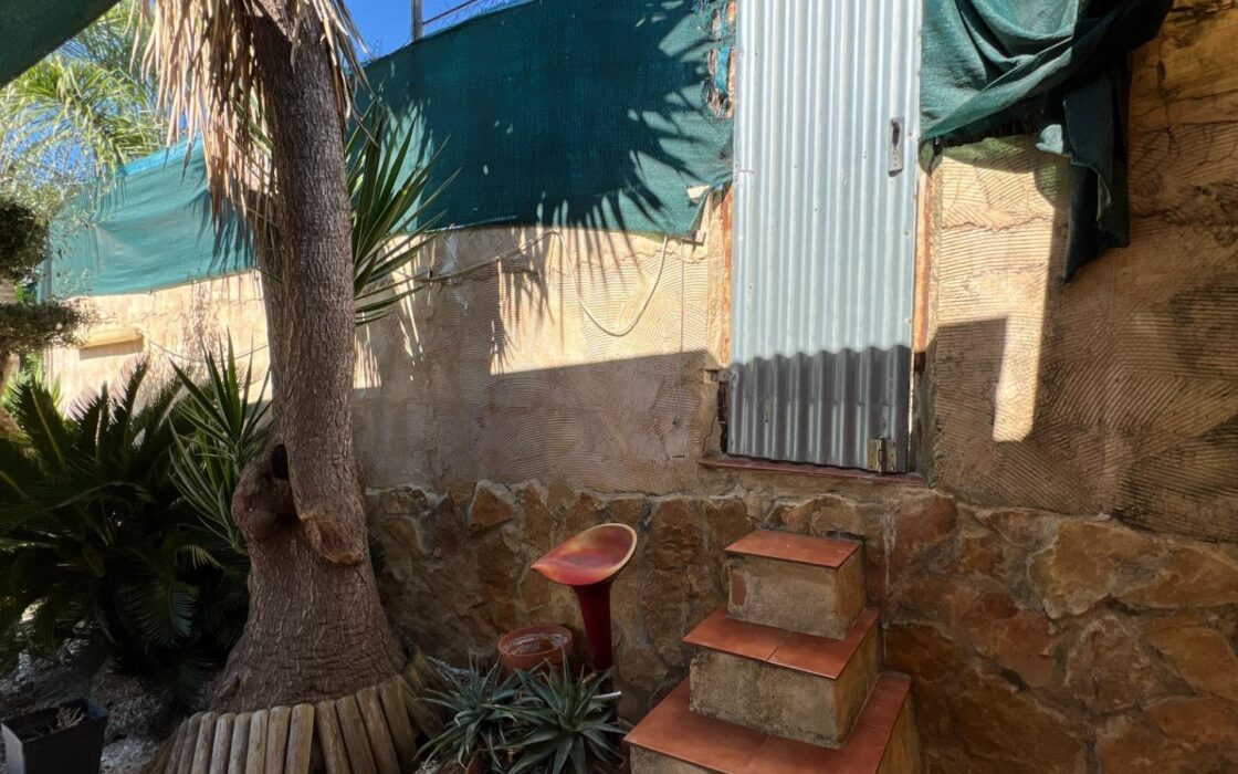 Дом в Годельете 170 кв.м с террасой и бассейном