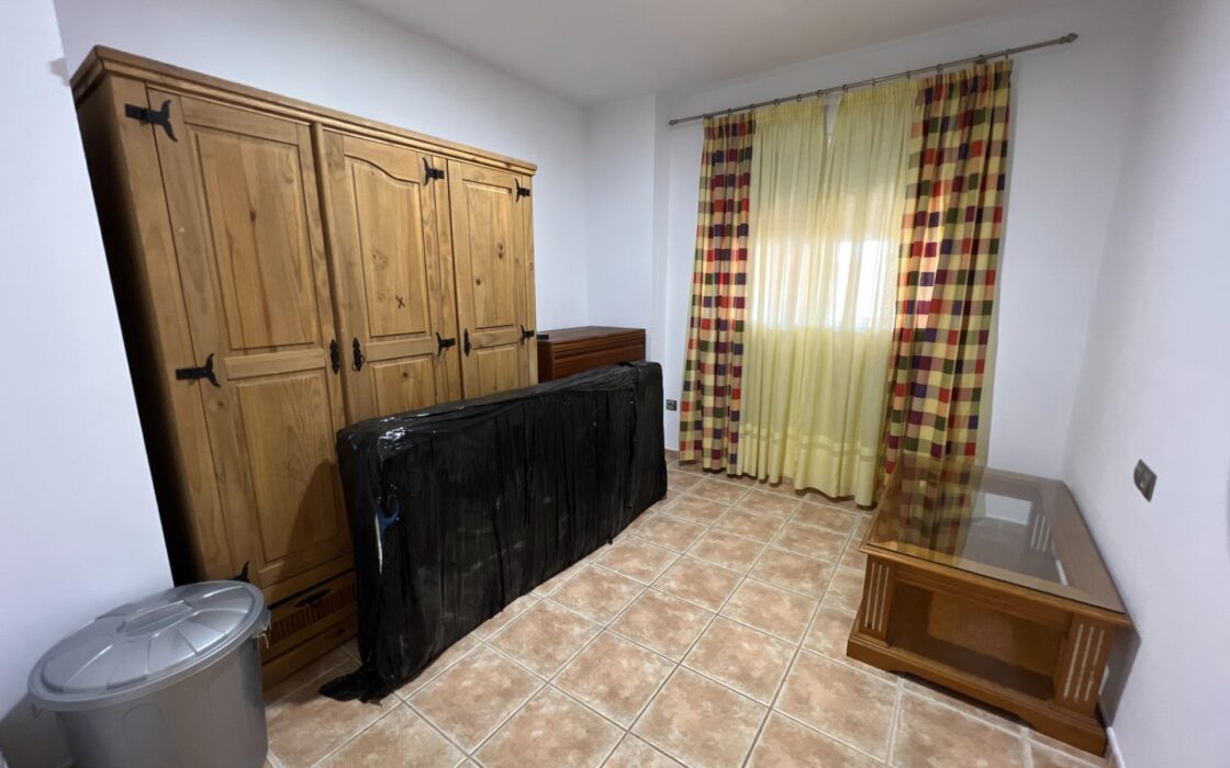 Дом в Годельете 170 кв.м с террасой и бассейном