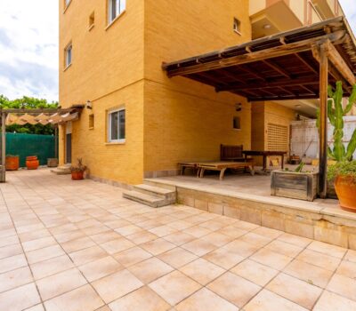 Квартира з ділянкою в 100 м від моря, Коста Бланка, 3 кімнати