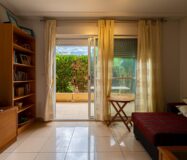 Квартира с участком в 100 м от моря, Коста Бланка, 3 комнаты