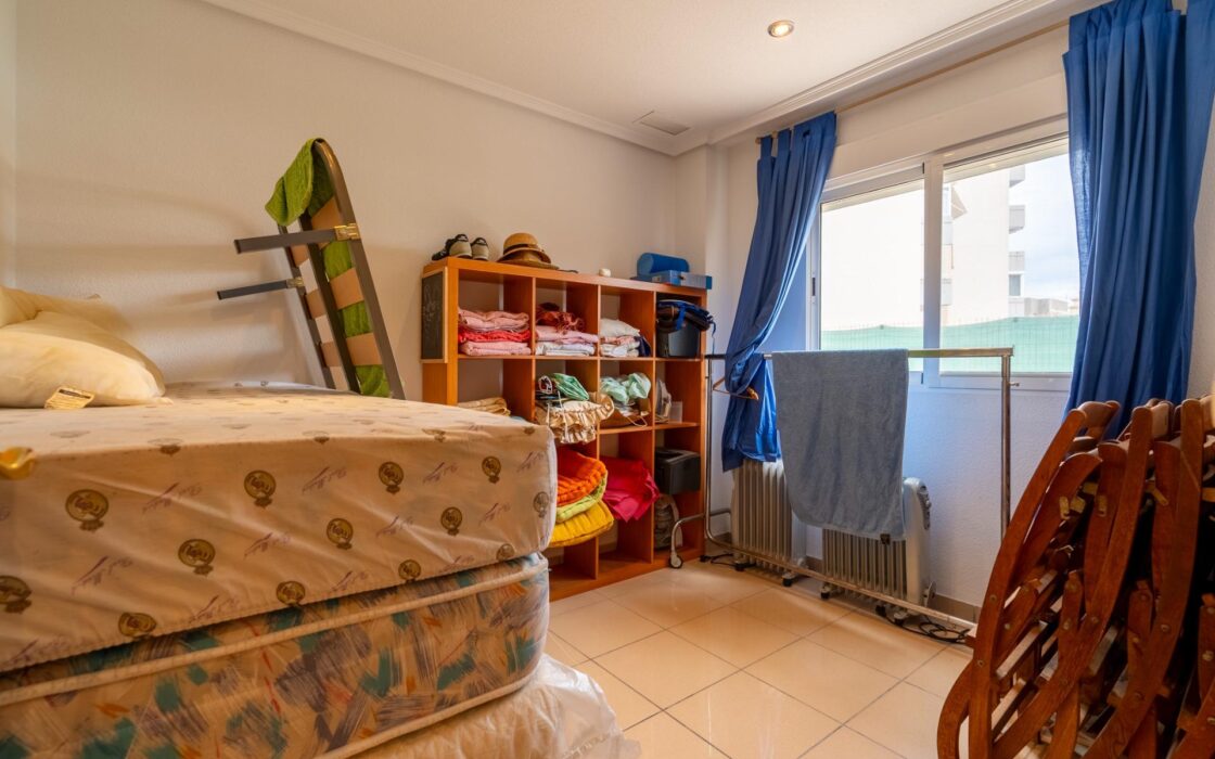 Квартира с участком в 100 м от моря, Коста Бланка, 3 комнаты