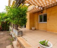 Квартира с участком в 100 м от моря, Коста Бланка, 3 комнаты