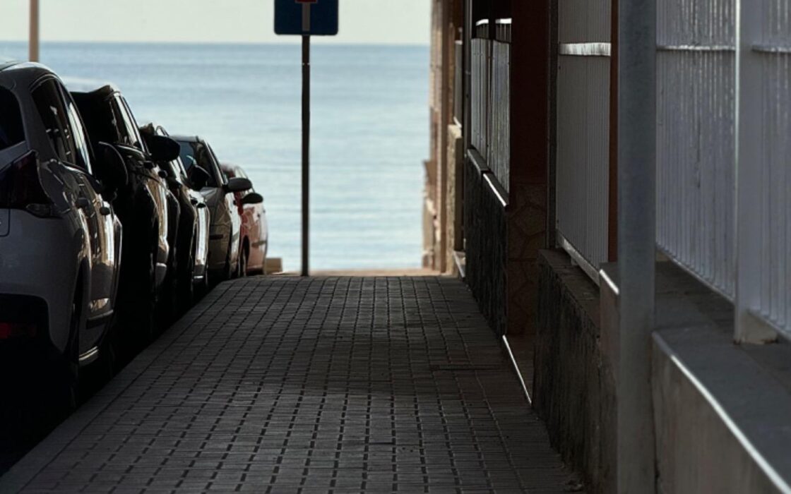 Апартаменты в Торревьехе 111 кв.м у моря с террасой