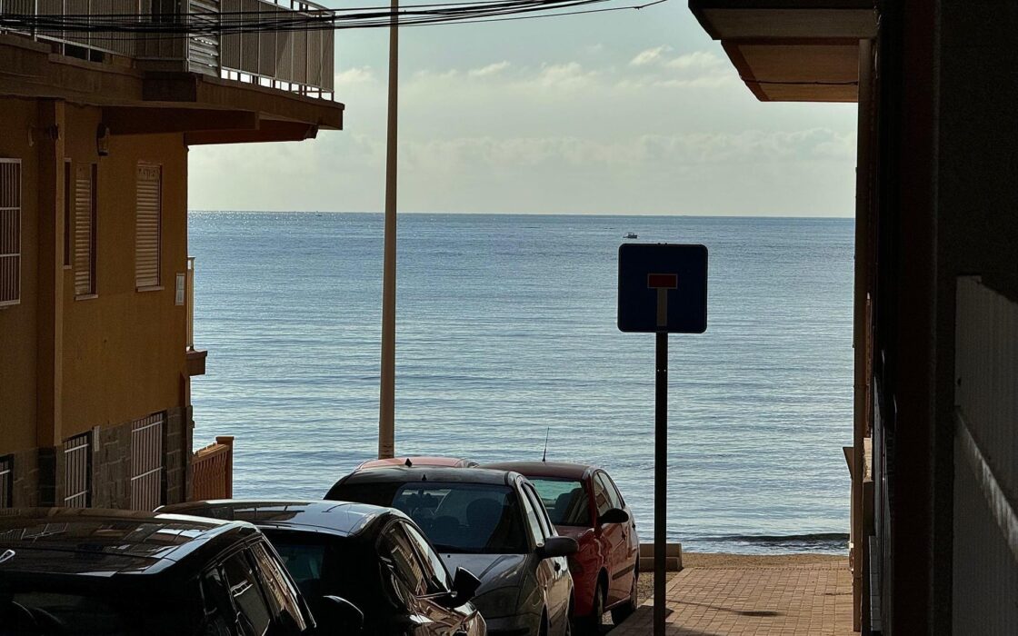 Апартаменты в Торревьехе 111 кв.м у моря с террасой