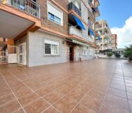 Апартаменты в Торревьехе 111 кв.м у моря с террасой