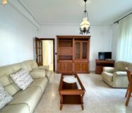 Апартаменты в Торревьехе 111 кв.м у моря с террасой