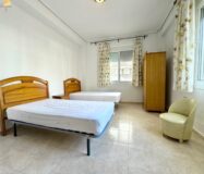 Апартаменты в Торревьехе 111 кв.м у моря с террасой