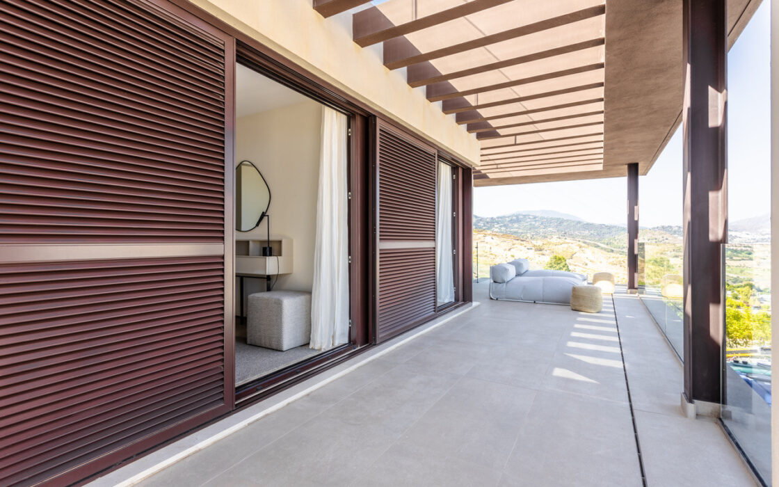 Нові вілли в Бенахавісі з терасою 512.97 кв.м