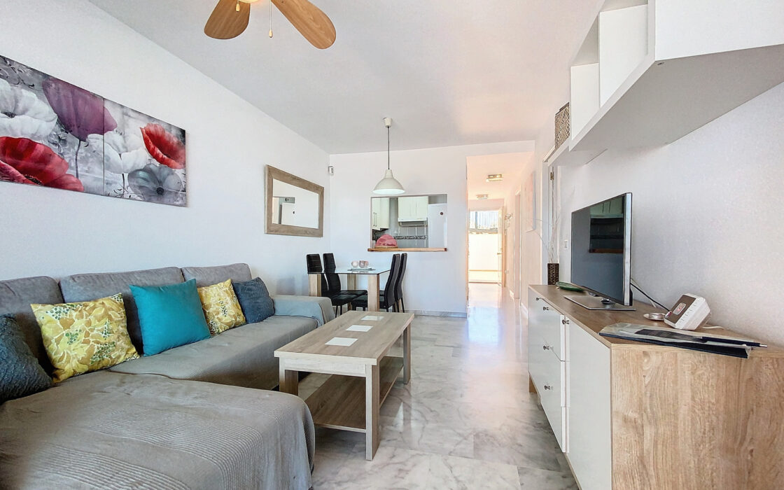 Квартира с террасой в Casares Costa, 136 кв.м, 3 комнаты