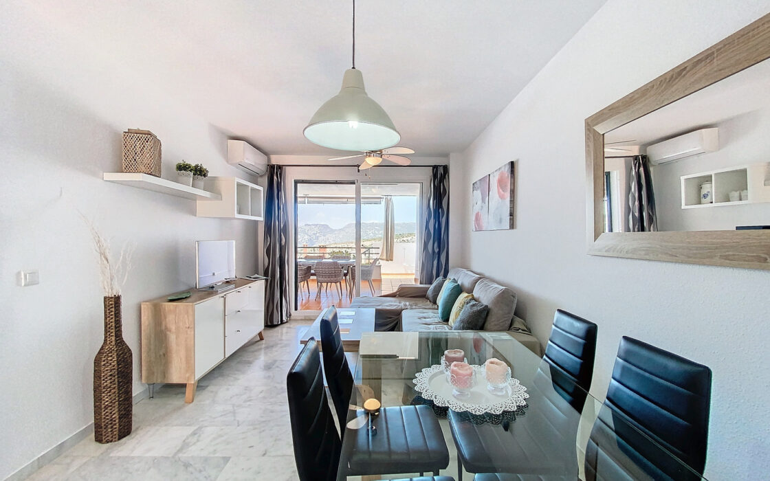 Квартира с террасой в Casares Costa, 136 кв.м, 3 комнаты