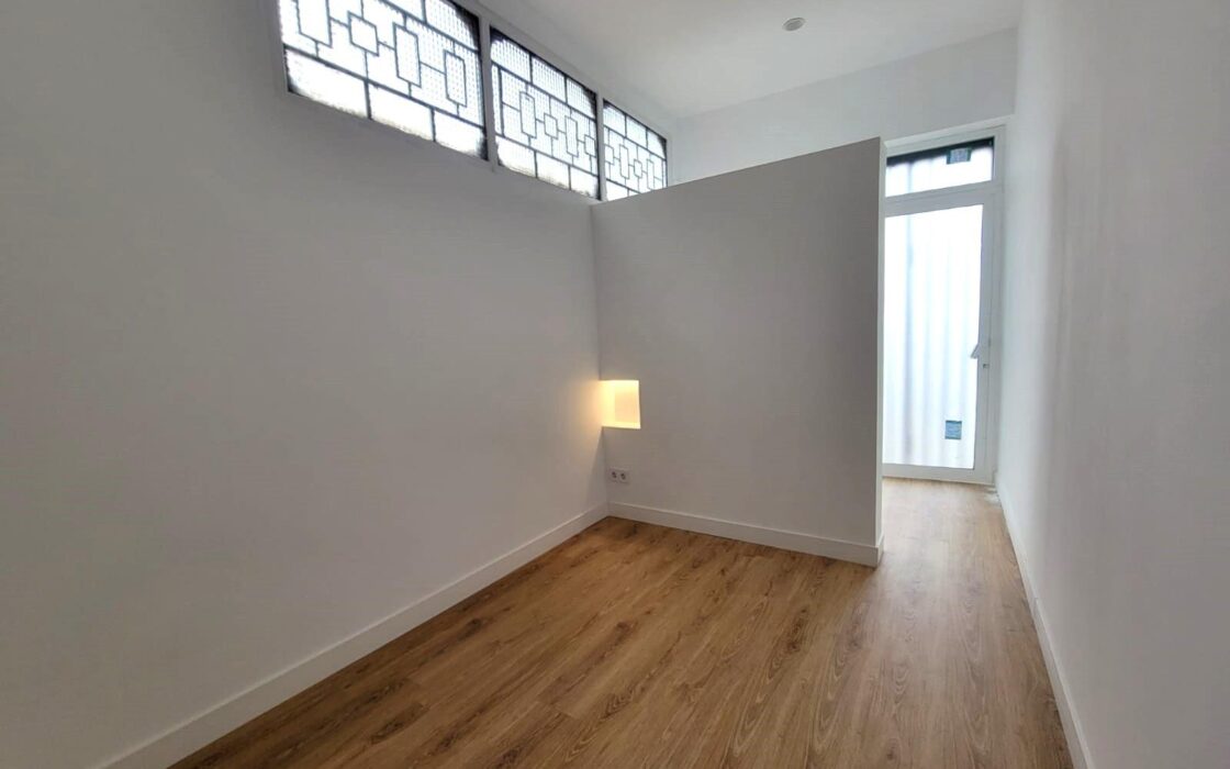 Квартира в Комильясе, 2 комнаты, светлая и уютная