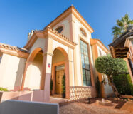 Уютная вилла в центре Марбельи с террасой 498 кв.м