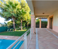 Уютная вилла в центре Марбельи с террасой 498 кв.м