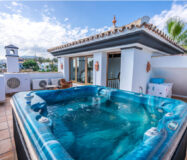 Вилла с террасой в Марбелье, 436 кв.м, центр города