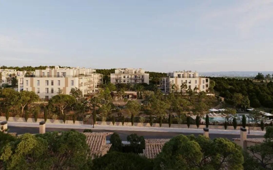 Новый жилой комплекс в Годелле с террасами у моря, 2-4 спальни