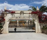 Вилла в Альфас-дель-Пи с видом на море и террасой 1000 кв.м.