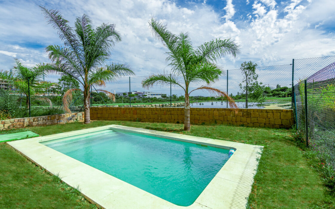 Виллы с террасой в Эстепоне, 3 спальни, 162 кв.м.